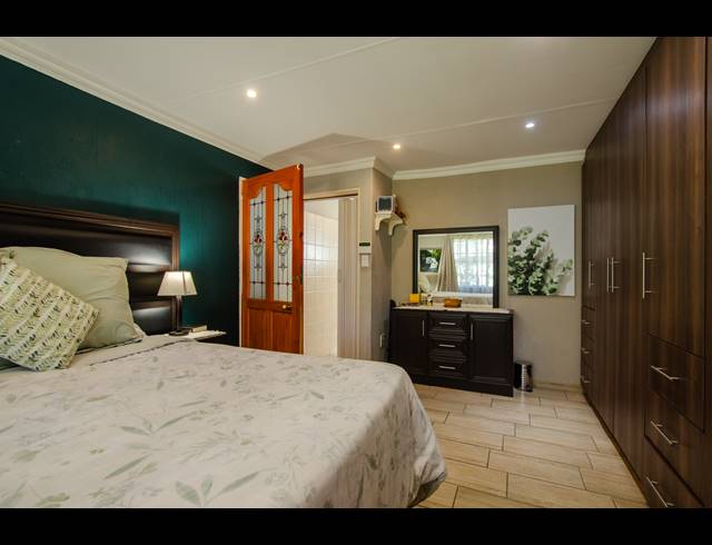 3 BEDROOM DUET FOR SALE IN MONUMENT PARK